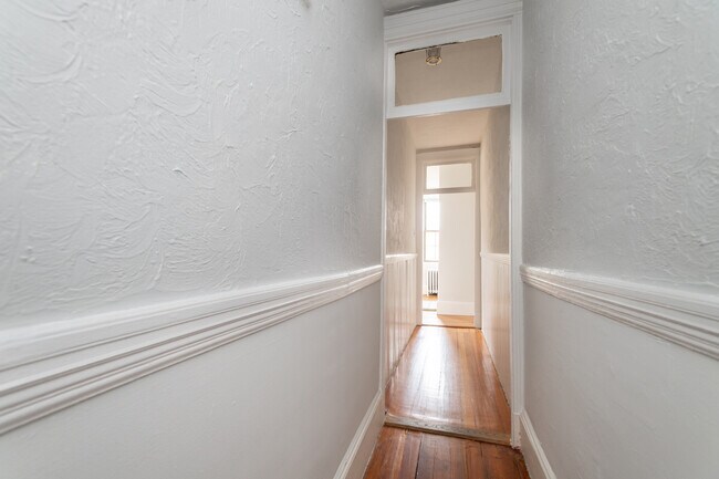 83 Myrtle St in Boston, MA - Foto de edificio - Building Photo