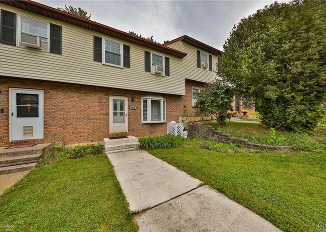 property at 2637 Arch St SW