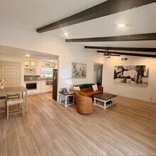 9205 Robins Nest Ln in Austin, TX - Building Photo - Building Photo