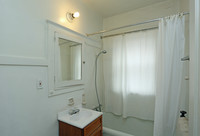 Franklin Arms Apartments in Milwaukee, WI - Building Photo - Interior Photo