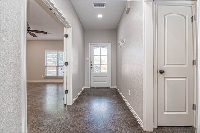 4003 Navasota in Midland, TX - Building Photo - Building Photo