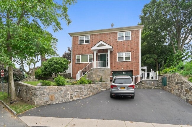 property at 36 Lincoln Ave