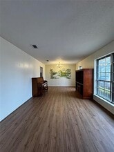 3205 Pin Oak Dr in Temple, TX - Foto de edificio - Building Photo