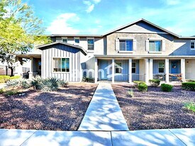 20715 W Thomas Rd in Buckeye, AZ - Building Photo