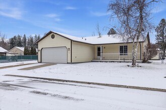 6743 Kamloops Dr in Rathdrum, ID - Building Photo - Building Photo