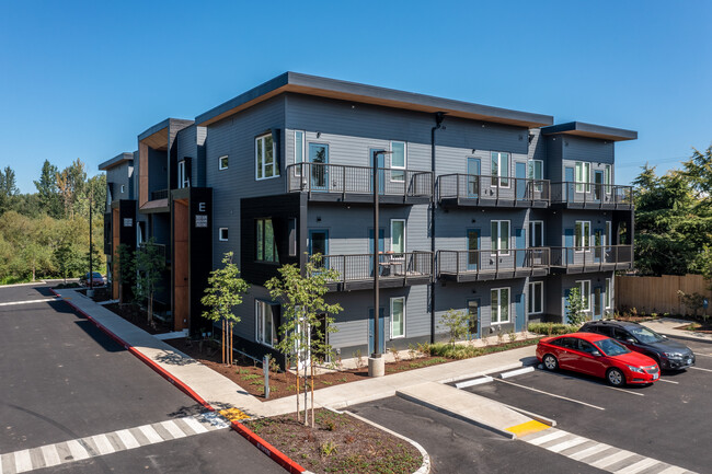 Beautiful Brookside Apartments! in Gresham, OR - Building Photo - Building Photo