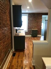 208 Dakota Ave, Unit 208 in Columbus, OH - Building Photo - Building Photo