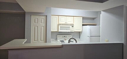 3004 Parkway Blvd, Unit 112 in Kissimmee, FL - Building Photo - Building Photo