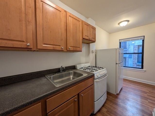 5425 N Kenmore Ave, Unit 304