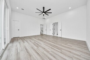 1816 West St in Houston, TX - Building Photo