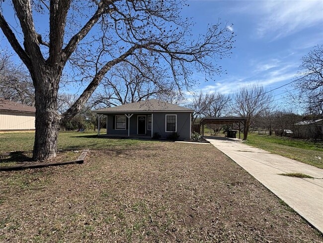601 Valley St in San Marcos, TX - Building Photo - Building Photo