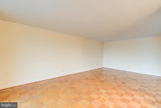 4343 Cherry Hill Rd in Arlington, VA - Building Photo - Building Photo