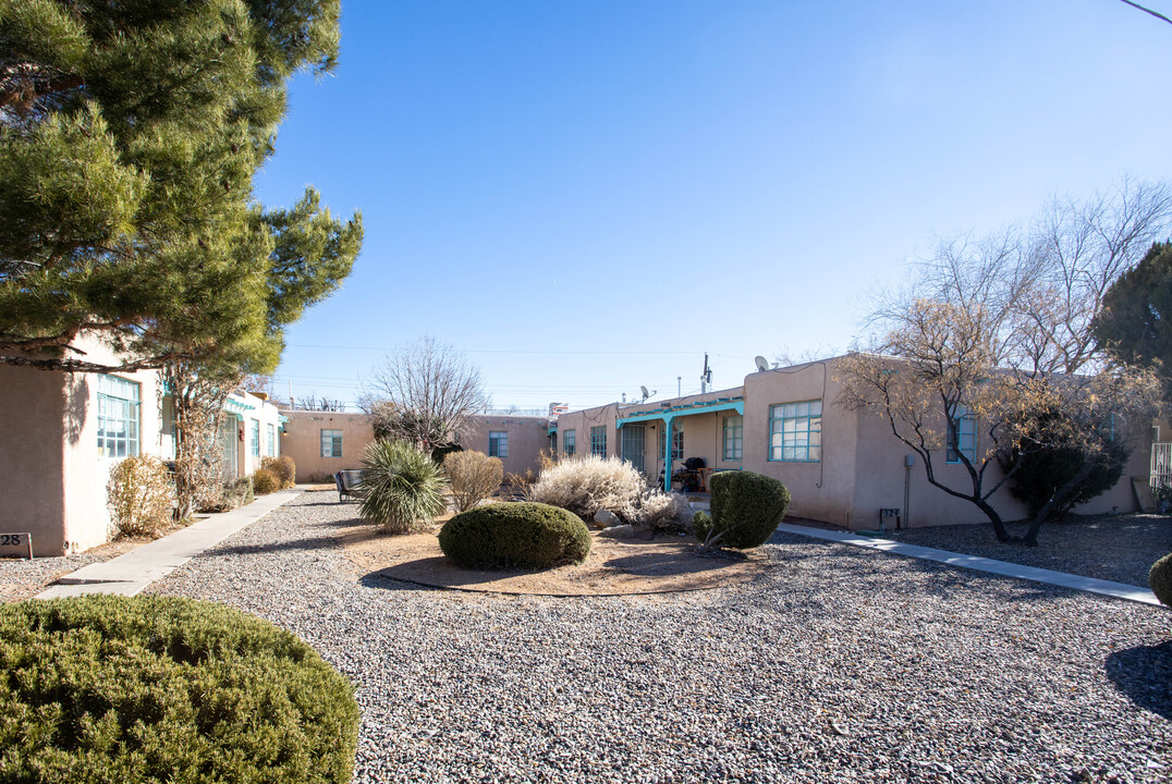 332 Jefferson St NE in Albuquerque, NM - Building Photo