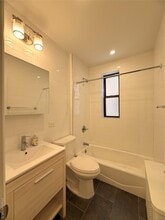 10920 Queens Blvd in Queens, NY - Building Photo - Building Photo