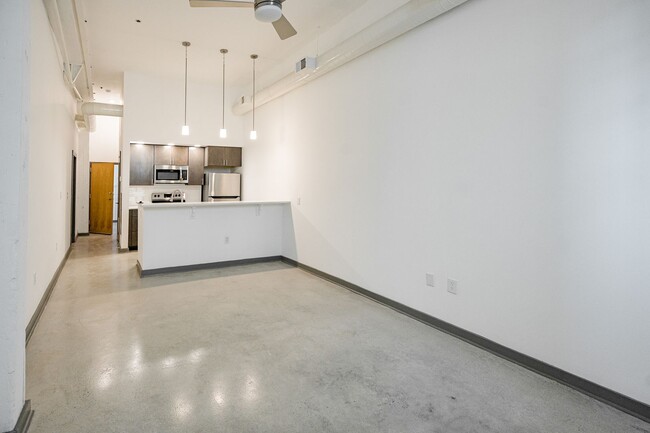 property at 1809 E Franklin St