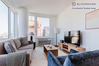 425 Summit Ave in Jersey City, NJ - Building Photo - Building Photo