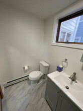 161 Otis St, Unit 2 in Cambridge, MA - Building Photo - Building Photo