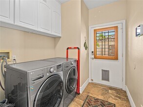 5228 Sandy Cactus Ln in Las Vegas, NV - Building Photo - Building Photo