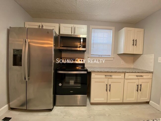 1915 Lebanon Pike in Nashville, TN - Building Photo - Building Photo