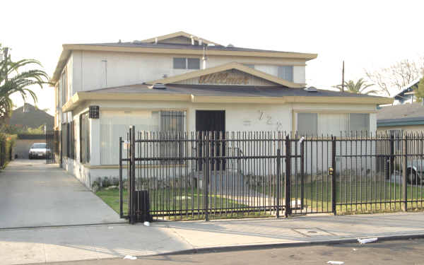 718-720 W 41st Pl in Los Angeles, CA - Building Photo