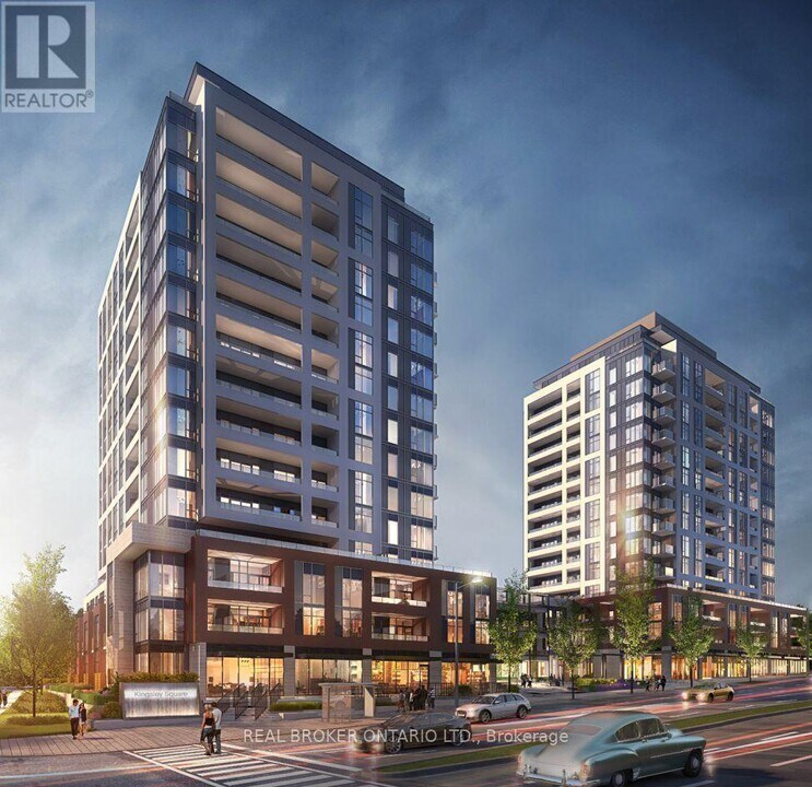 705 Davis Dr in Newmarket, ON - Building Photo