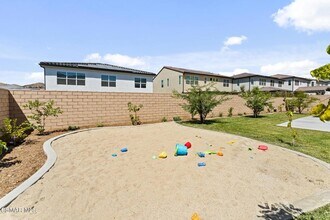 28533 Freedom Ct in Valencia, CA - Building Photo - Building Photo