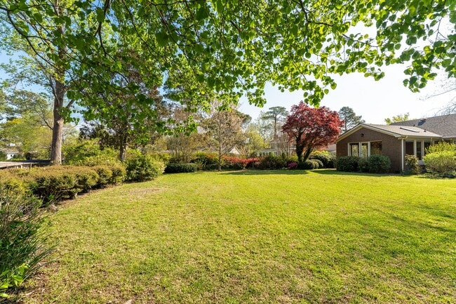 702 Robert E Lee Dr in Wilmington, NC - Building Photo - Building Photo