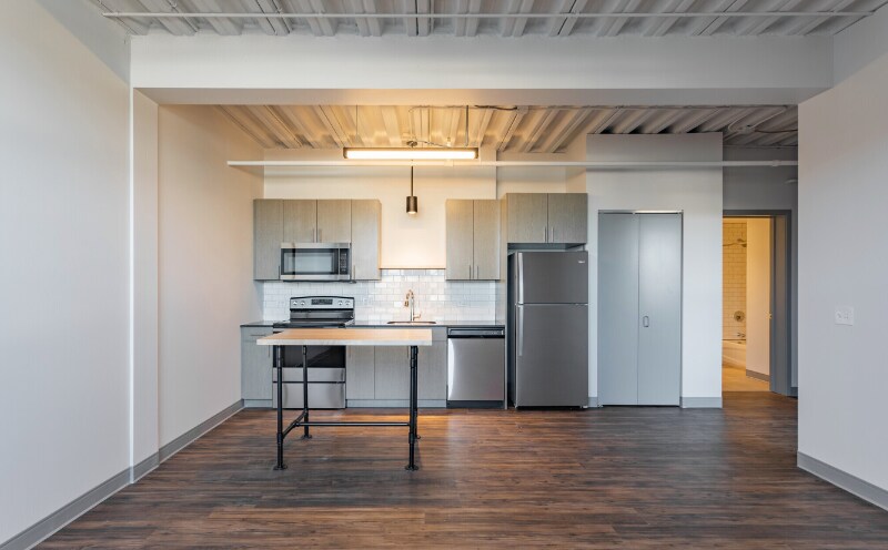 940 W Dakin St in Chicago, IL - Building Photo
