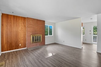 1719 147th Pl SE in Bellevue, WA - Building Photo - Building Photo