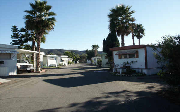 E-z Living Mobile Park in San Marcos, CA - Building Photo