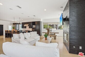 1712 1/2 Abbot Kinney Blvd in Los Angeles, CA - Building Photo - Building Photo
