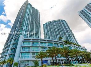 90 SW 3rd St, Unit # 3408 in Miami, FL - Foto de edificio