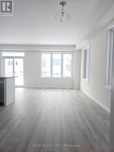 92 Sanders Rd in Erin, ON - Building Photo - Building Photo