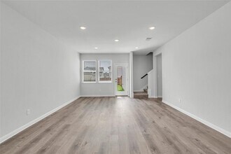 2412 Ekvall Dr in Round Rock, TX - Building Photo - Building Photo
