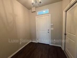 757 SW 14th St in Moore, OK - Building Photo - Building Photo