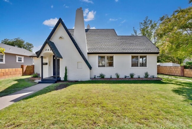 345 J St in Lincoln, CA - Building Photo - Building Photo