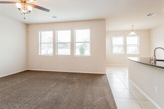 7403 Sunset Heights Cir in Austin, TX - Building Photo - Building Photo