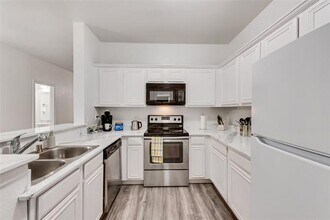 2376 Calendar Ct in Grand Prairie, TX - Building Photo - Building Photo