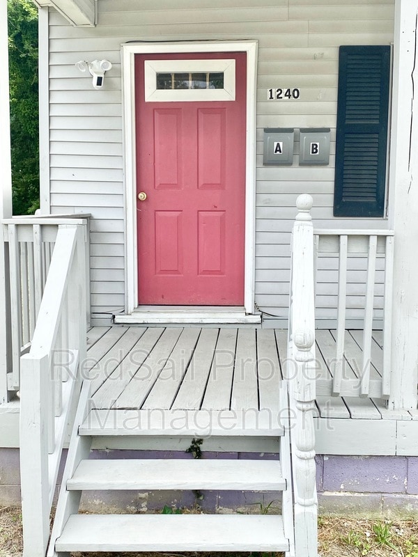 1240 24th St in Newport News, VA - Building Photo - Building Photo