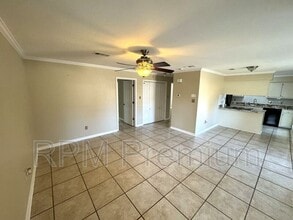 1027 Barrington Dr in Baker, LA - Building Photo - Building Photo