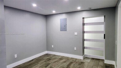2489 SW 11th St in Miami, FL - Building Photo - Building Photo