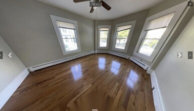 208 River St, Unit E-210B in Cambridge, MA - Building Photo - Building Photo