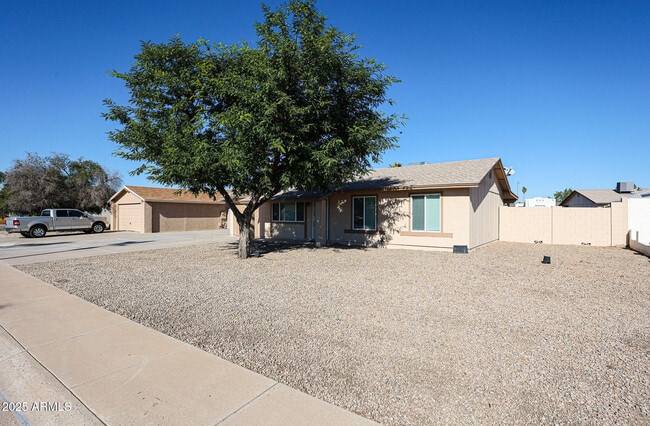 7208 W Vogel Ave in Peoria, AZ - Building Photo - Building Photo