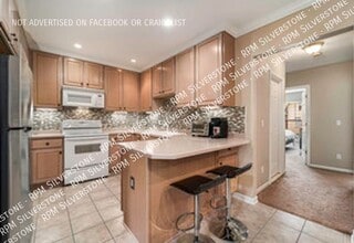 152 Tiffany Ln in Royal Oak, MI - Building Photo - Building Photo