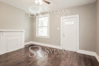 2 Ogden St in Carnegie, PA - Building Photo - Building Photo