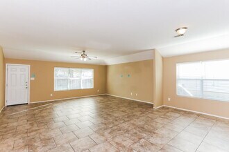 144 Triumph Rd in Dallas, TX - Building Photo - Building Photo