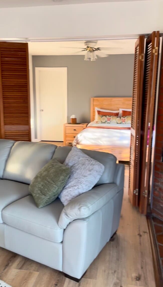 2807 Pelham Pl in Los Angeles, CA - Foto de edificio - Building Photo