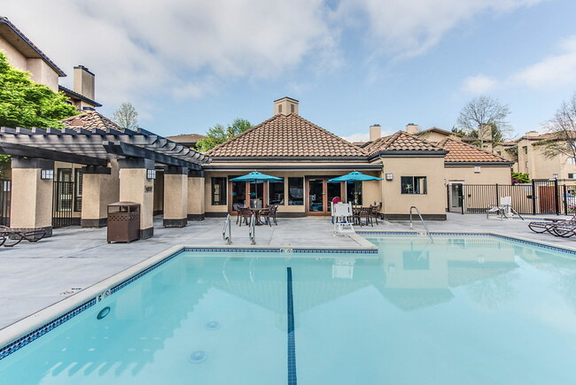 Verandas in Union City, CA - Foto de edificio - Building Photo