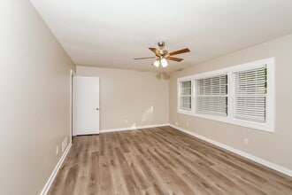 924 Charles Ct in Birmingham, AL - Building Photo - Building Photo