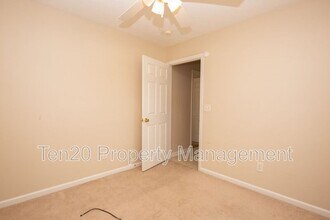 39 Farmbrook Dr in Fort Mitchell, AL - Building Photo - Building Photo